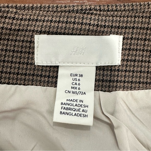 H&M Mini Skirt - Picture 4 of 4